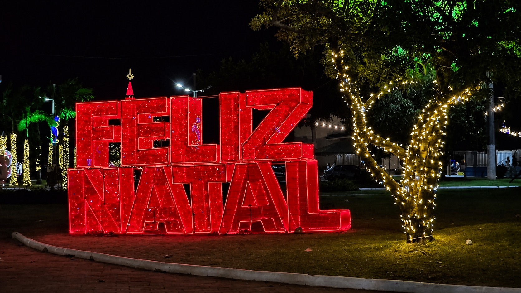 Letreiro Feliz Natal vermelho - referência 2011